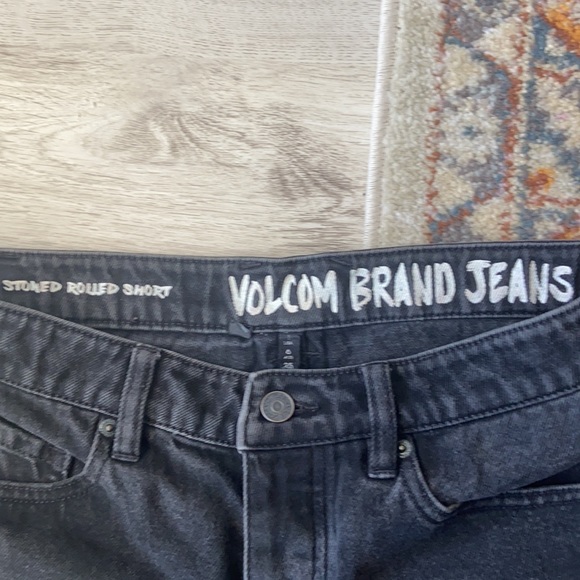 Volcom Stone Rolled Short Black Denim Size 1 - Picture 3 of 5